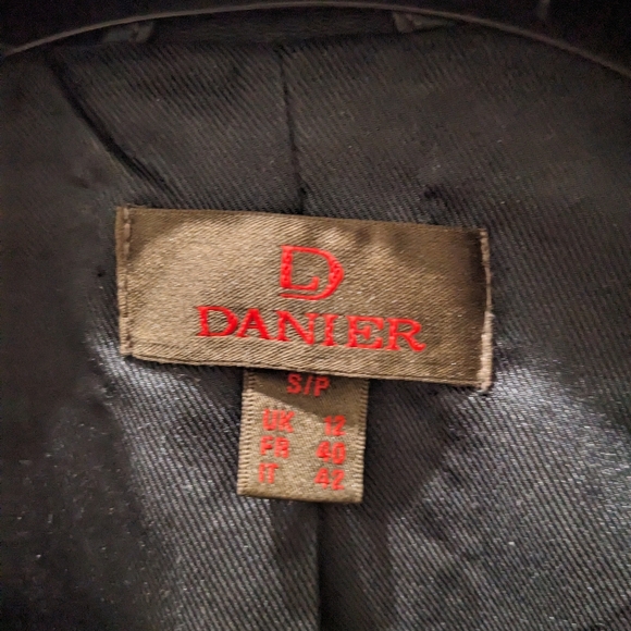 Danier leather jacket - Picture 4 of 5